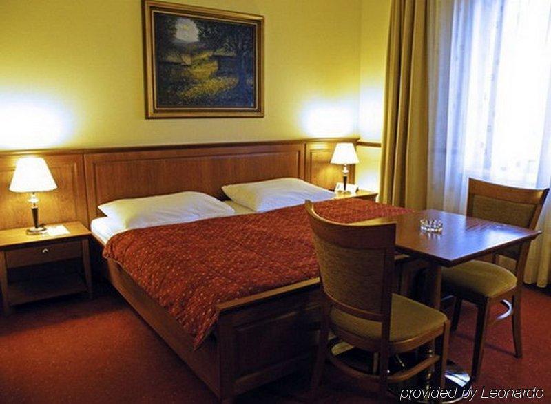 Hotel Matysak 브라티슬라바 객실 사진